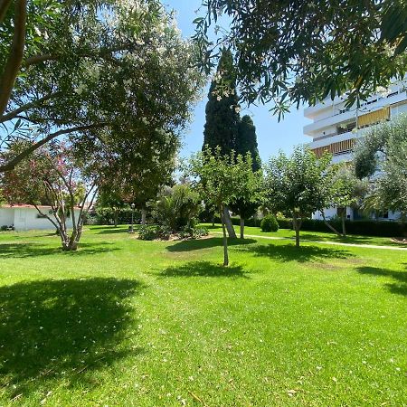 Cris House, Arroyo De La Miel Apartment เบนัลมาเดนา ภายนอก รูปภาพ