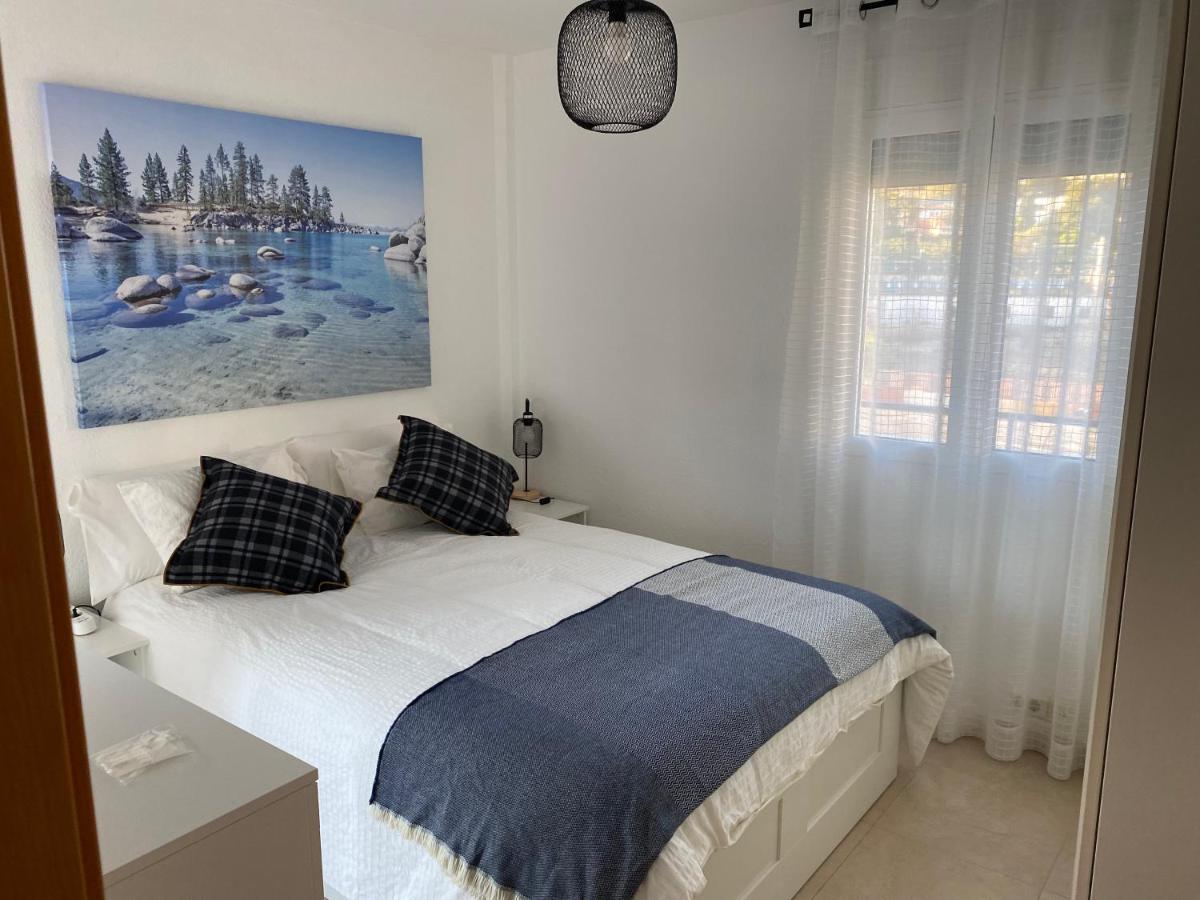 Cris House, Arroyo De La Miel Apartment เบนัลมาเดนา ภายนอก รูปภาพ