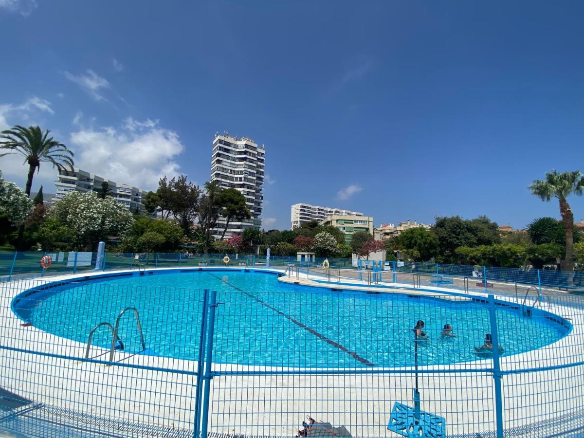 Cris House, Arroyo De La Miel Apartment เบนัลมาเดนา ภายนอก รูปภาพ